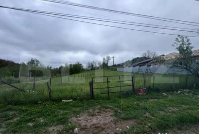 Teren de 1000 mp, în Bezdead - 1