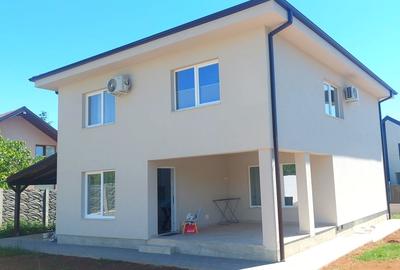 Casă individuală cu 4 camere cu Canalizare în Cetate - 3