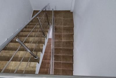 Casă cu 5 camere cu Teren 27.5 Mp în Giurgiului - 20