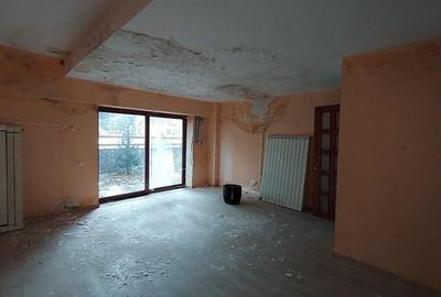 AZUGA VILA DE VACANTA CU VEDERE PE PARTIA SORICA- NECESITA RENOVARE - 2