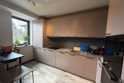 Apartament cu 3 camere decomandat în Primăverii - 4