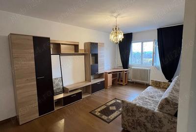Apartament cu 3 camere decomandat în Nufărul - 1