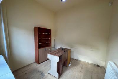 Spatiu birou , situat in Tg-Jiu, Str. Unirii-zona centrala - 2