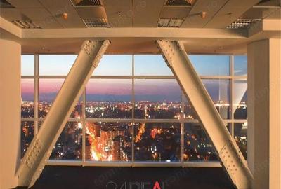 Spațiu comercial, în P-ța Victoriei - 1