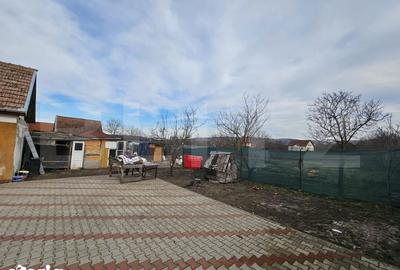 Casă cu 3 camere cu Teren 1134 Mp în Central - 4