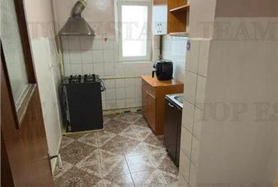Apartament cu 3 camere semidecomandat în Giulești - 9