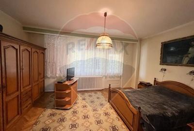 Casă  str. Progresului , Sebes, destinatie : uni/multifamiliala - 10