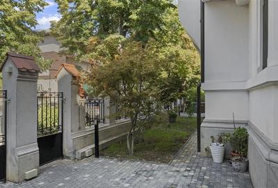 Casă individuală cu 9 camere cu Teren 200 Mp în Central - 30