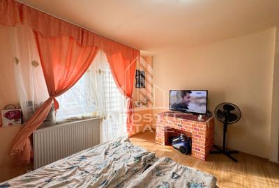 Apartament cu 3 camere decomandat în Șagului - 2