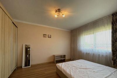 Garsonieră decomandată în Valea Adâncă