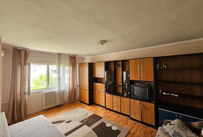 Apartament cu 2 camere decomandat, mobilat în Soarelui