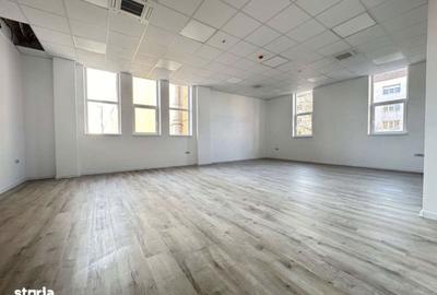 Spațiu comercial, de 20 mp, în Central - 6