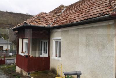 Casa individuala de vanzare, 3 camere, 100 mp, in zona linis Casa individuala de vanzare, 3 camere, 100 mp, in zona linis - 2