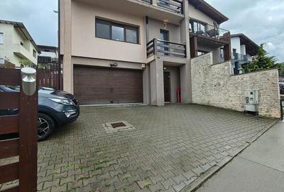 Casă cu 4 camere cu Teren 365 Mp în Florești - 1
