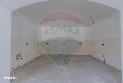 Casă cu 4 camere cu Teren 2914 Mp în Hoghiz - 11
