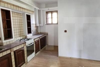 Apartament cu 3 camere decomandat în Central - 3