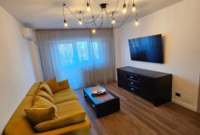 Apartament cu 3 camere semidecomandat, mobilat în 13 Septembrie