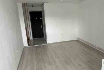 Garsonieră decomandată în Central - 1