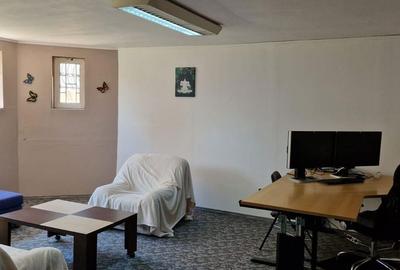 Casă cu 4 camere în Vulcan - 12