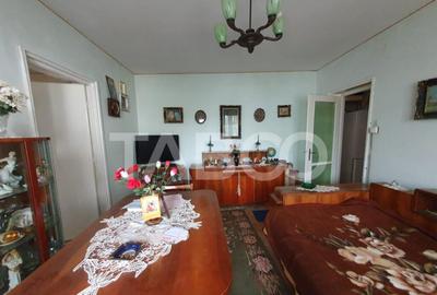 Apartament 2 camere semidecomandat etaj 1 zona Tudor Vladimi - 2