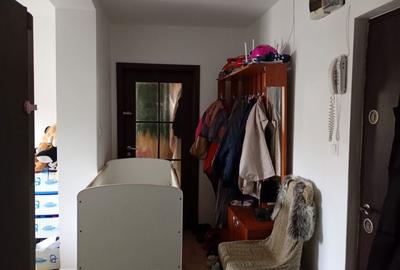 Apartament cu 2 camere decomandat în Industrială - 1