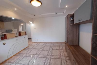 Apartament cu 3 camere decomandat, mobilat în Păcurari - 2