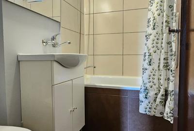 Garsonieră decomandată în Astra - 6