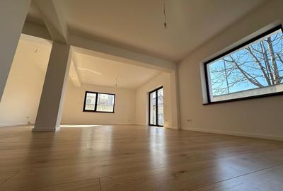 Casă cu Teren 300 Mp în Central - 3