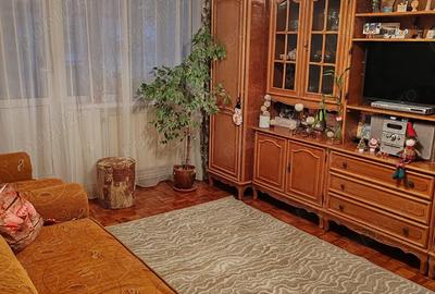 Apartament cu 3 camere decomandat în Central - 2