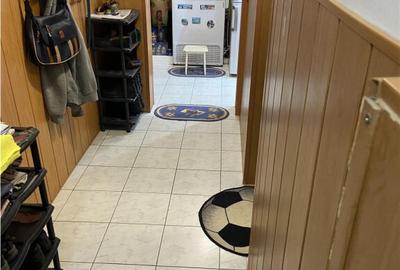 Apartament cu 3 camere decomandat în Central - 1