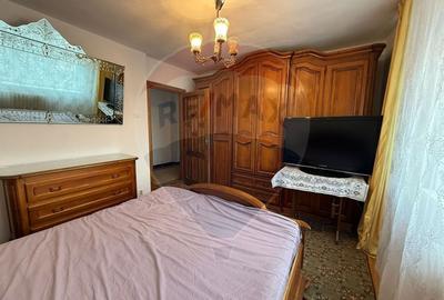 Apartament cu 3 camere de închiriat în zona 1 Mai - 4
