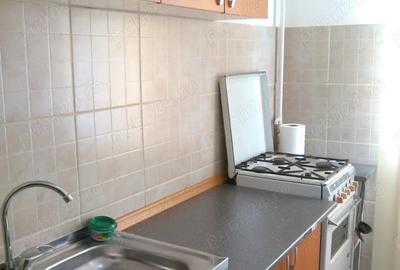 Apartament cu 2 camere decomandat Ploie?ti Intrarea Polux. 55000 Neg. - 4