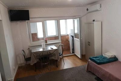 Garsonieră decomandată în Central - 7