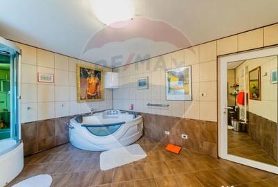 Casă cu 4 camere cu Teren 921 Mp în Subcetate - 2