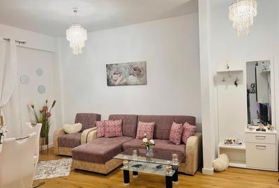 Apartament cu 2 camere decomandat, mobilat în Girocului