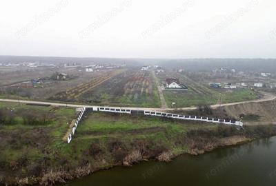 Teren intravilan de vanzare cu deschidere la lac, Branesti - 1