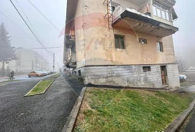 Apartament cu 2 camere nedecomandat în Central