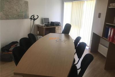 Cladire birouri si hala , zona Golesti, suprafata teren 236 - 1