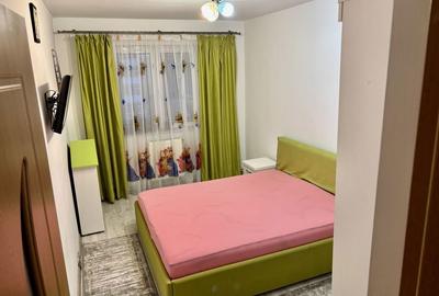 Apartament cu 3 camere decomandat în Crișan - 3