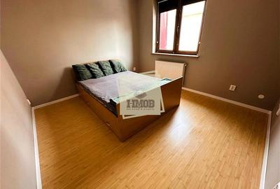 Apartament cu 3 camere decomandat, mobilat în Vasile Aaron - 2
