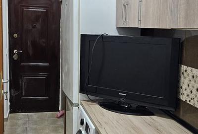 Garsonieră decomandată în Lacul Tei