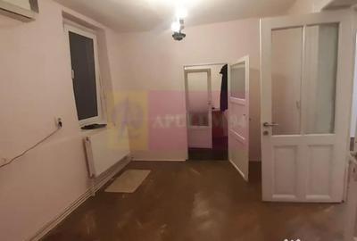 Casă cu 2 camere cu Teren 39 Mp în P-ța Romană - 9