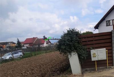 Teren de 1213 mp, în Măgura - 4