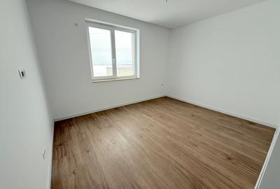 Apartament cu 4 camere decomandat în Metalurgiei - 16