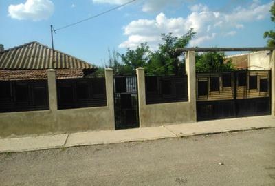 Casă individuală cu 2 camere cu Teren 628 Mp în Est - 2