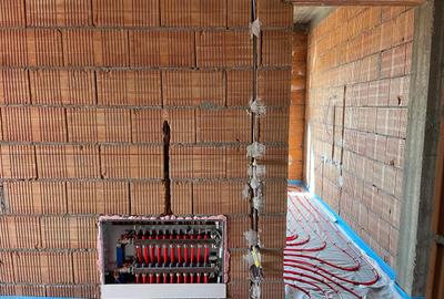 Comision 0 - Dezvoltator 4 cam curte proprie - 155000eur TVA si parcare inclusa! - 3