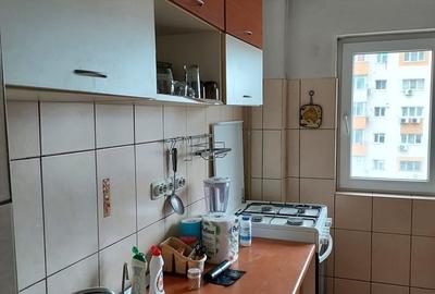Apartament semidecomandat în Rahova - 11