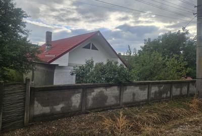 Casă cu 4 camere în Podari - 3