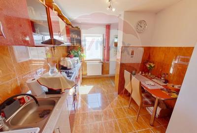 Apartament cu 3 camere de vanzare in zona Est - 4