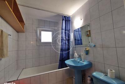 Apartament cu 3 camere decomandat în Central - 1